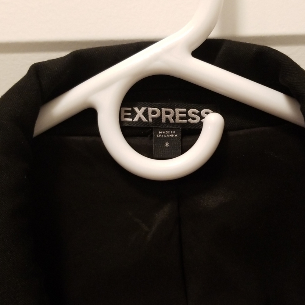 Classic one button blazer - Picture 3 of 3